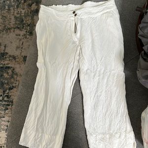 Women’s Avenue Capris